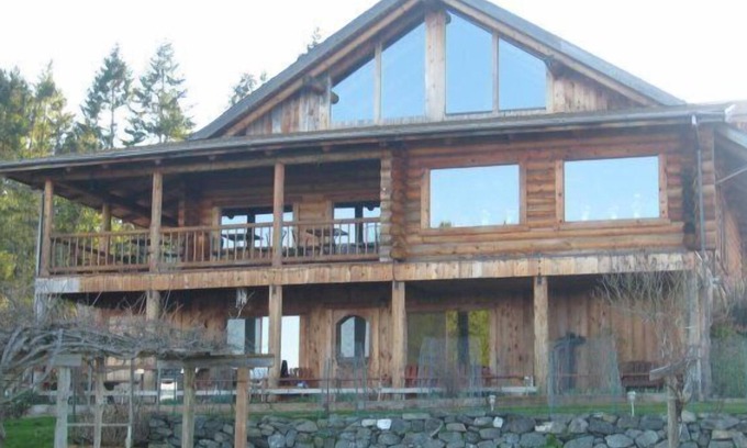 Anderson Island Casa | Hermosa casa de madera con vistas al magnifcent Puget Sound.