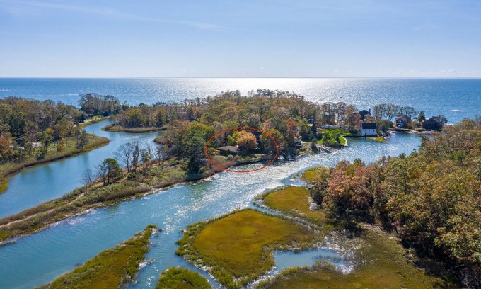 Branford Casa | Beautiful Long Island Sound Cottage on Private Point