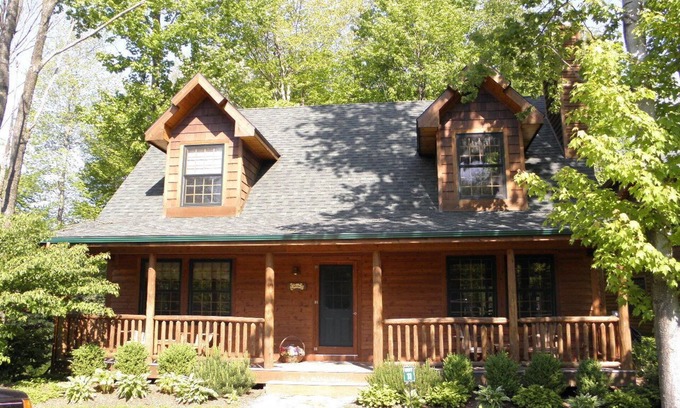 Saugatuck Cabina | Hermosa cabaña de lujo con piscina / jacuzzi privado