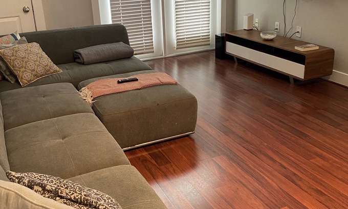Energy Corridor Apartamento | Beautiful Luxury One Bed Room