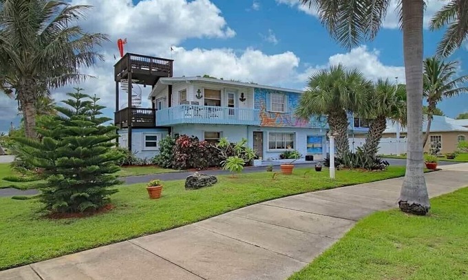 Fort Pierce Casa | Beautiful Mermaid House on Hutchinson Island with Ocean access