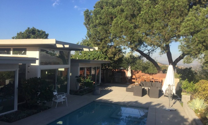 Hollywood Hills Casa | Hermosa Mid Century Modern en Los Ángeles en Hollywood Hills
