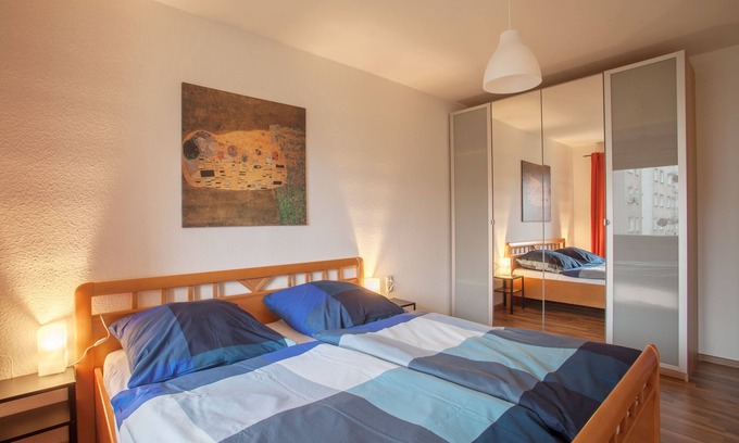 List Condominio | Hermoso y moderno apartamento amueblado de dos habitaciones en la lista de Hannover