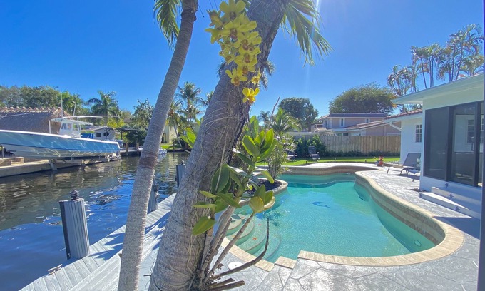 Tarpon River Casa | Beautiful Modern Pool Home minutes to Ft Lauderdale Beaches & Downtown.