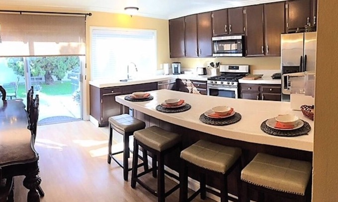 East Side Costa Mesa Casa | Hermosa morada moderna junto a la playa de Newport