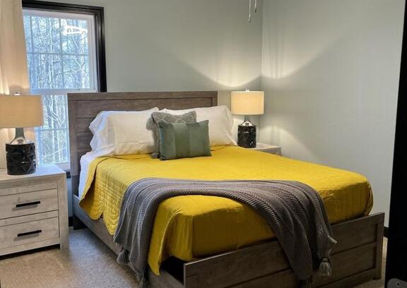 Fairview Casa | Beautiful Modern Mountain Home! Great location! Sleeps 10