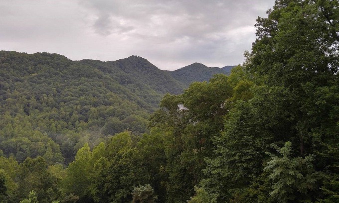 Barnardsville Casa | Hermosas vistas a la montaña con balcón privado cerca de Asheville, Carolina del Norte