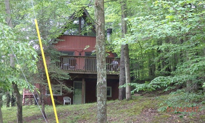 Treasure Lake Chalet De Esquí | Hermosa escapada de montaña incluyendo el uso de barco pontón!