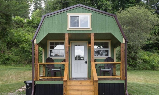 Marshall Casa | Beautiful Mountain Views at Halewood Farm Cottage!