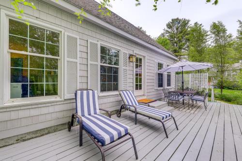 Kennebunk Casa | Beautiful Mousam River Retreat Hot Tub and Kayaks!