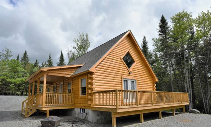 Pittsburg Cabina | Beautiful, New, 2 BR Log Cabin Nestled in Front of Back Lake