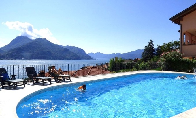 Santa Maria - Rezzonico Apartamento | Hermoso apartamento nuevo con piscina Impresionante vista panorámica al lago