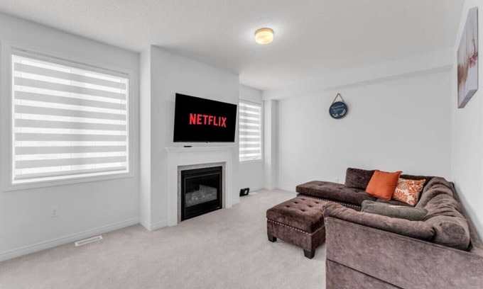 Centre Wellington Casa | Beautiful New Build by Elora