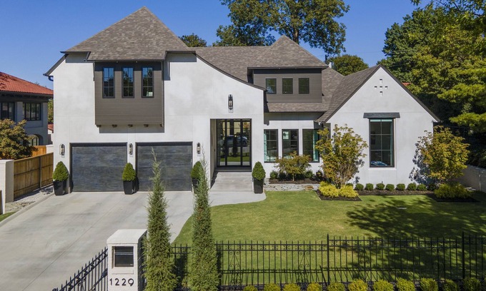 Maple Ridge Casa | Beautiful new build in the heart of historic Maple Ridge!
