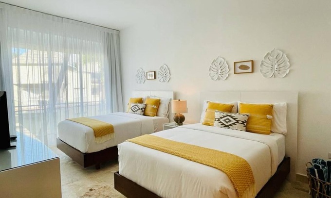 Puerto Bahia Apartamento | Beautiful new Condo at coson bay