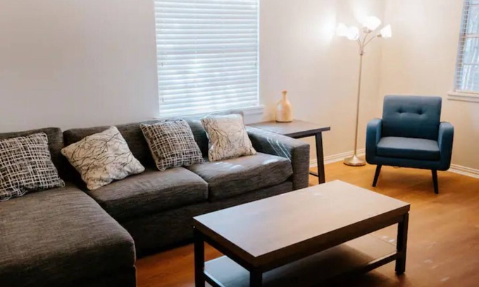 Handley Apartamento | Beautiful New DFW 3BR 2BA Home Near AT&T Stadium