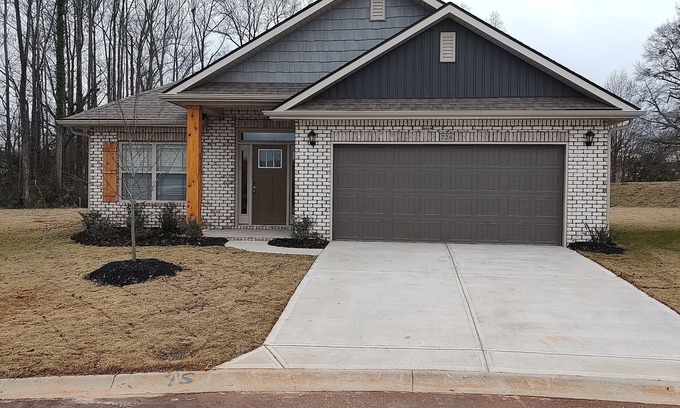 Boiling Springs Casa | Beautiful New House in the center of Boiling Springs