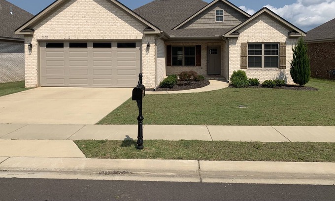Northport Casa | Beautiful New Home close to University of Alabama!