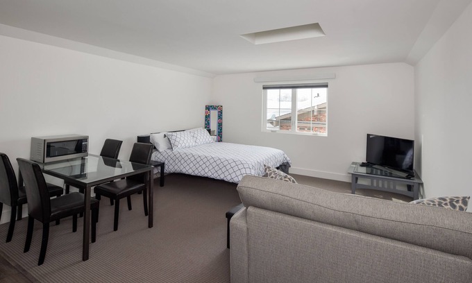 Hailey Apartamento | Hermoso apartamento nuevo estudio en el centro de Hailey