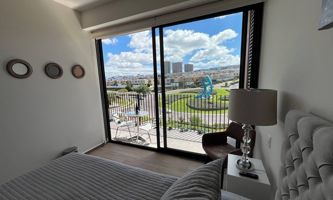 El Marques Apartamento | Beautiful New Suite (2 Queen Beds) Extra Clean
