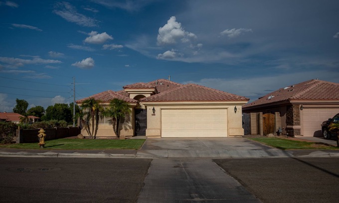 Yuma Casa | Beautiful Newly Furnished 3 Bed/2 Bath Home between Yuma & Foothills