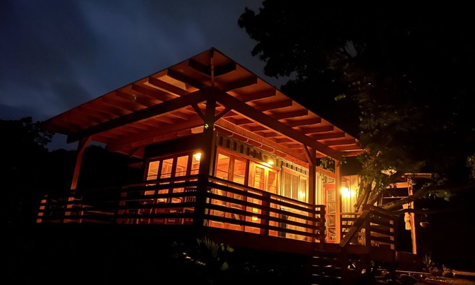 Pupukea Cabaña | Beautiful North Shore Cottage. 30-day bookings minimum.