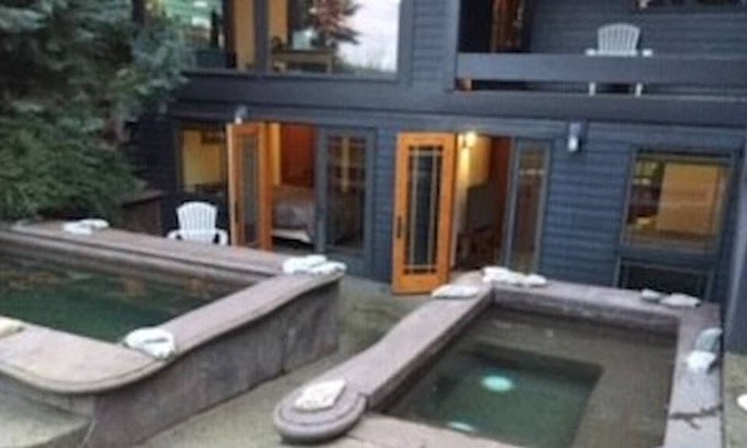 Seattle Metro Area Casa | Beautiful Oasis in Seattle's Seward Park