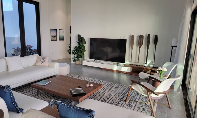 Alice Town Casa | Beautiful Oasis that will take your Breath Away!