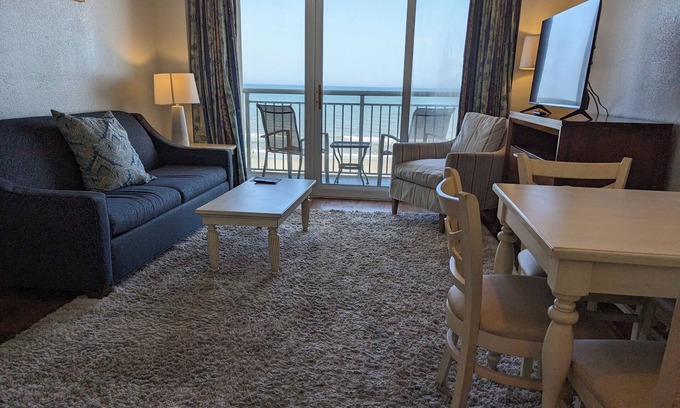 Crescent Beach Hotel | Hermoso condominio frente al mar - Bay Watch Unit 634