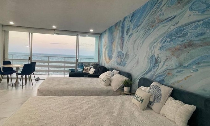 Las Croabas Apartamento | Beautiful Ocean Blue Love oceanfront apartment