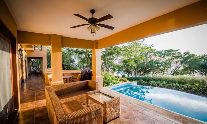 Rancho Santana Casa | HERMOSA CASA CON VISTA AL MAR IDEAL PARA NAVEGAR, DIVERTIRSE EN FAMILIA O ROMANTICARSE