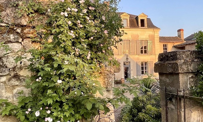 Le Puy-Notre-Dame Casa | Beautiful Grand Winery & Gardens in Heart of the Loire - Blissful!