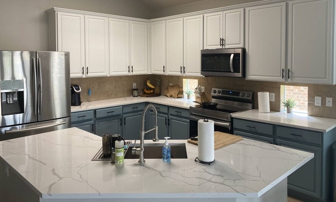 Fort Worth Casa | Beautiful one bedroom with gym access