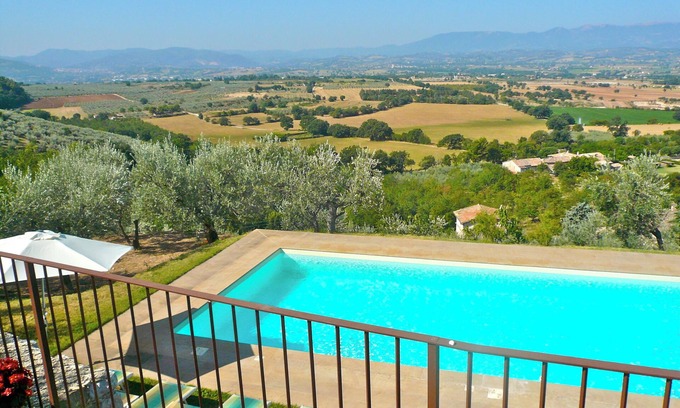 Poreta Villa | Hermosas vistas panorámicas desde esta casa del siglo XVII con una gran piscina de uso exclusivo