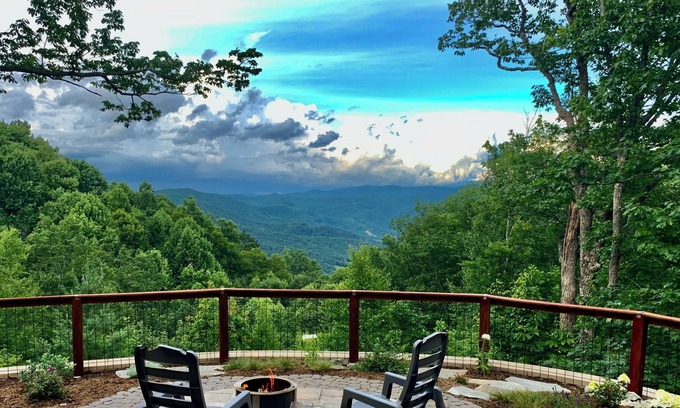 Ennice Cabaña | Beautiful, peaceful and secluded cabin/cottage just off Blue Ride Parkway