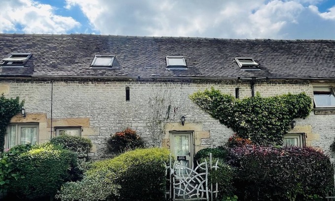 Crowdecote Cabaña | Beautiful Peak District cottage sleeping four people