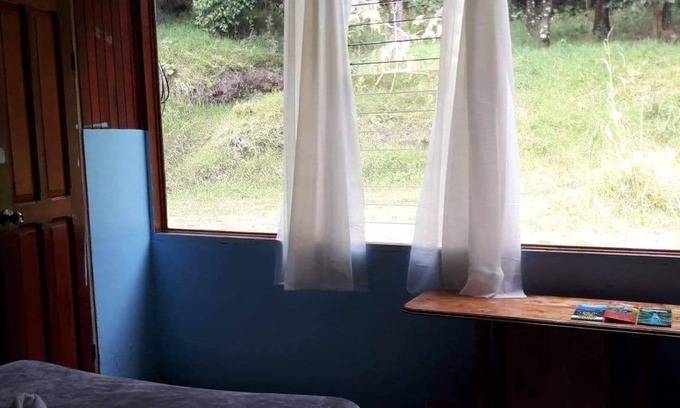 Santa Elena Cabina | beautiful place a farm. With lots of nature and animals. cozy and quiet cabin.
