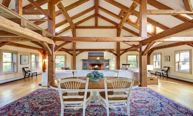 Edgartown Casa | Hermoso poste y viga. Construido en 2013. Duerme 6-8