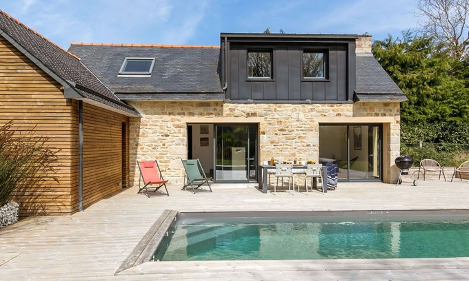 Clohars-Fouesnant Casa | Casa de vacaciones privada con piscina privada, WIFI, TV, terraza, mascotas permitida, aparcamiento