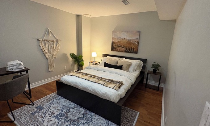 Brampton Apartamento | Beautiful Priv. bsmt 2B 1Bath apartment w/ parking