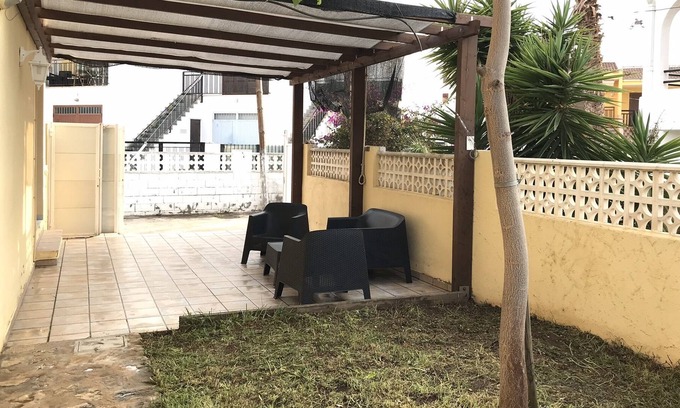 Oropesa del Mar Villa | Preciosa villa privada en primera linea de playa