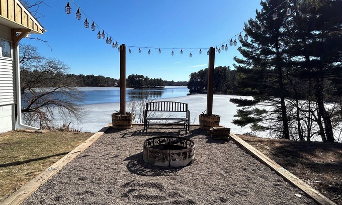 Tainter Lake Cabaña | Beautiful private cottage with amazing views of Tainter Lake in Menomonie