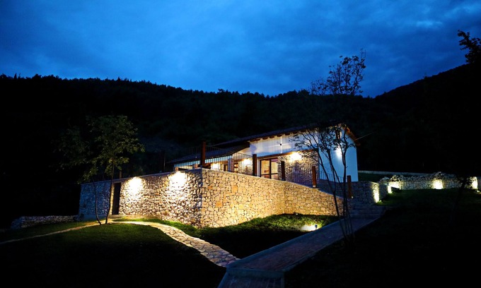 Mostar Villa | Hermosa villa familiar privada en Mostar, gran piscina y parrilla