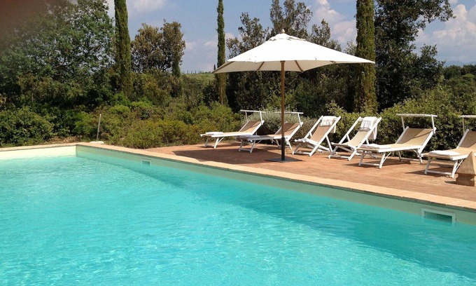 Camigliano Villa | Casa de vacaciones privada con piscina privada, WIFI, A/C, TV, vista panorámica, aparcamiento