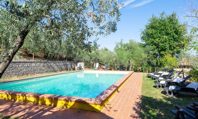 Montevarchi Villa | Casa de vacaciones privada con WIFI, piscina privada, TV, balcón, vista panorámica, aparcamiento