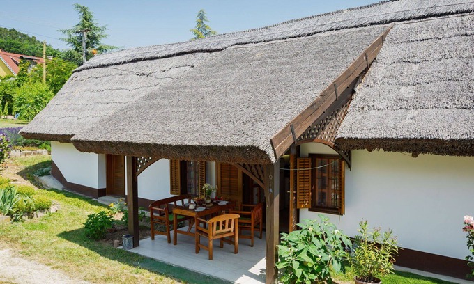 Balatongyorok Casa | Estupenda casa de vacaciones privada para 4 personas con WIFI, TV, terraza y aparcamiento