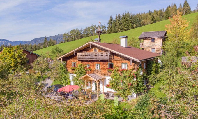 Abtenau Villa | Maravillosa casa de vacaciones privada para 12 personas con WIFI, TV y aparcamiento