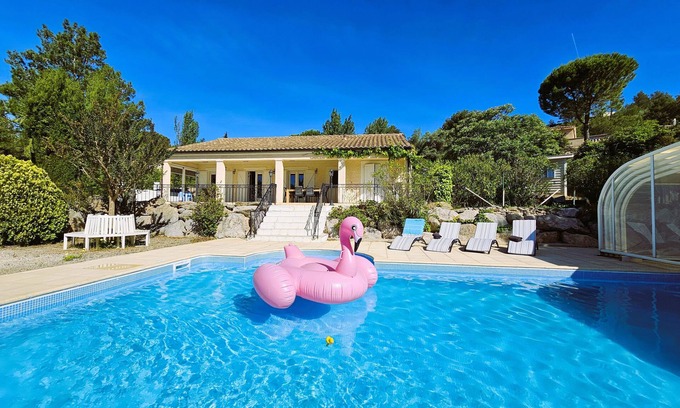 Beaufort Villa | Beautiful private villa with large swimmingpool