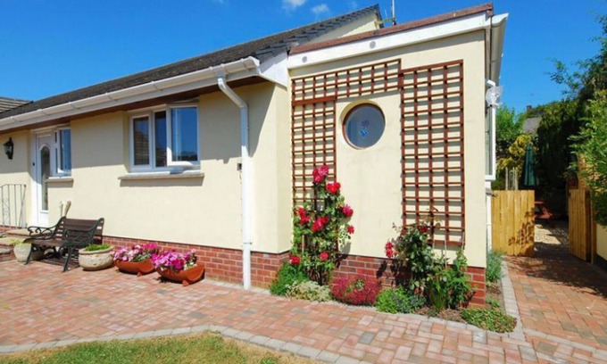 North Buckland Villa | Estupenda casa de vacaciones privada con WIFI, TV, patio, mascotas permitida y aparcamiento
