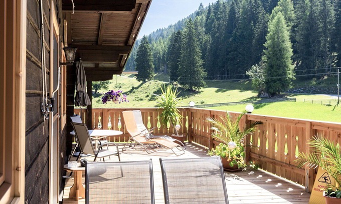Lend Casa | Preciosa casa de vacaciones privada con WIFI, TV, terraza, mascotas permitida y aparcamiento